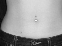 belly piercing